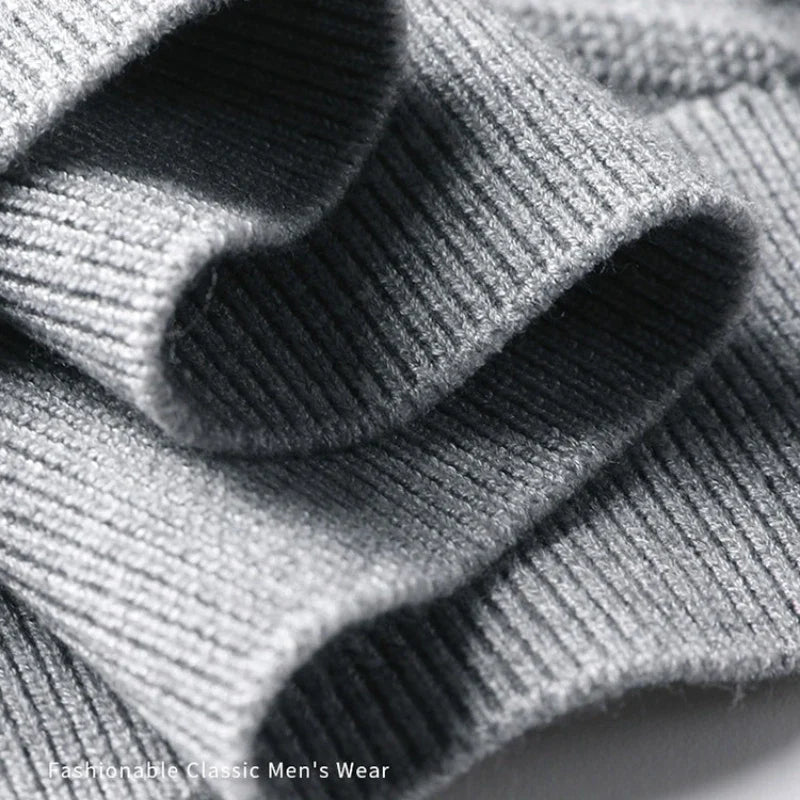 Herren Strickpullover mit gestreiftem Hemdkragen – Stilvoller Freizeitpullover im Schichten-Look