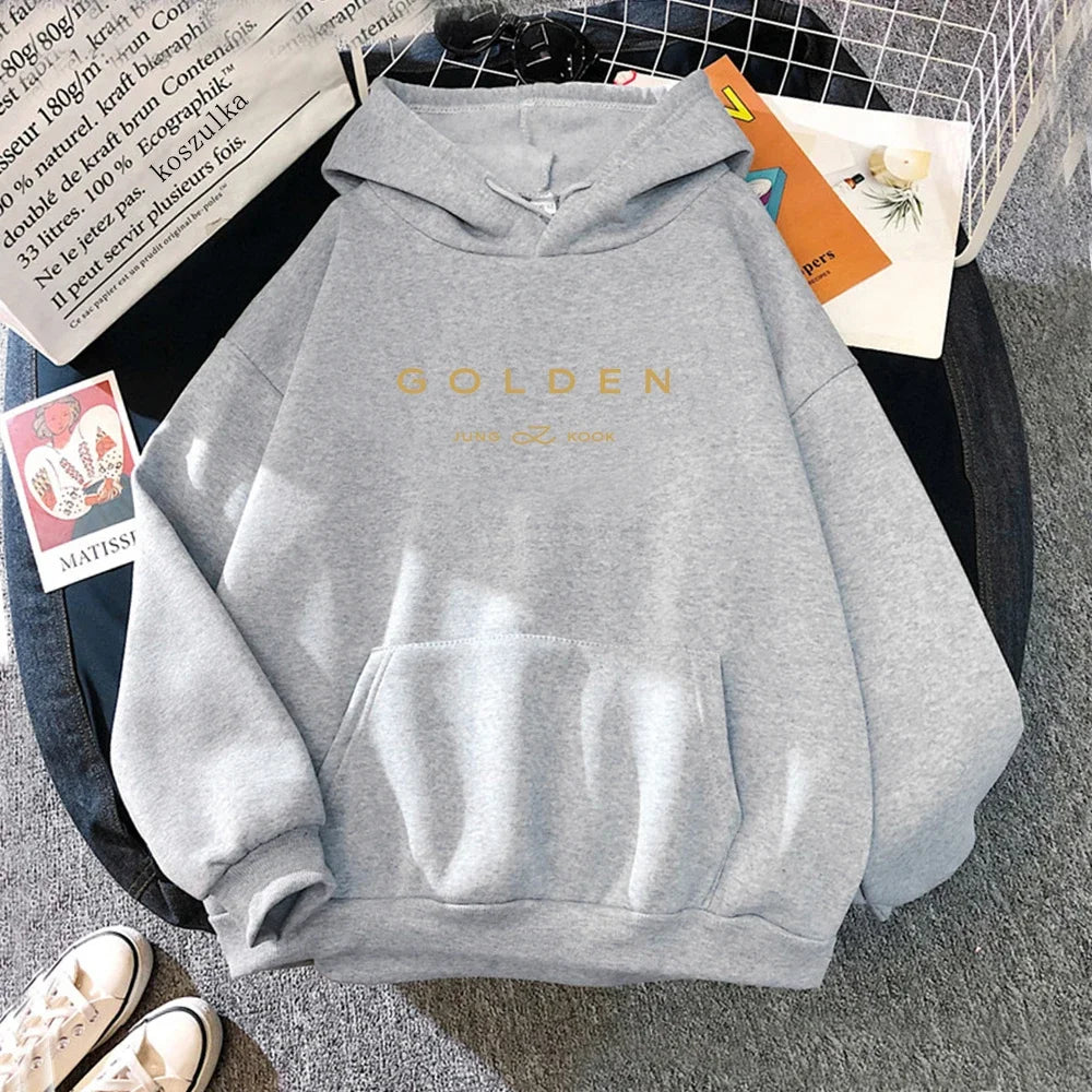 Robin – Unisex Kapuzenpullover mit Golden-Print