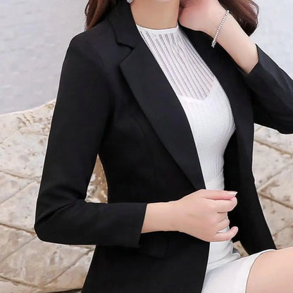 Sophie – Eleganter Damenblazer mit Klassischen Revers und Schmaler Passform