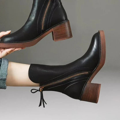 Damen Stiefelette mit Absatz – Eleganter Komfortschuh für Alltag & Büro
