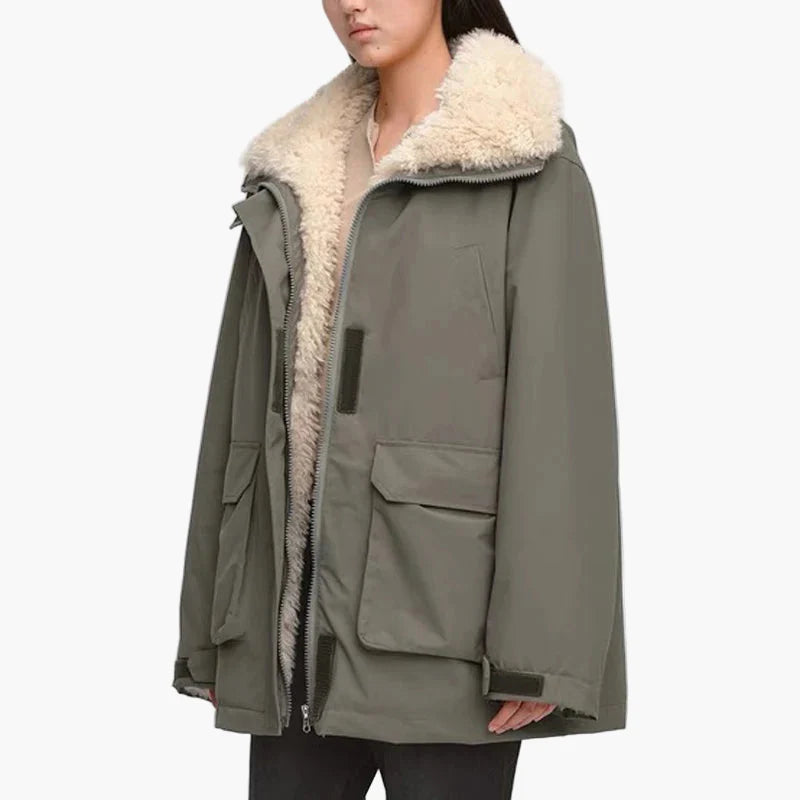 Damen Winterparka mit Teddykragen – Lässiger Outdoor Mantel für kalte Tage