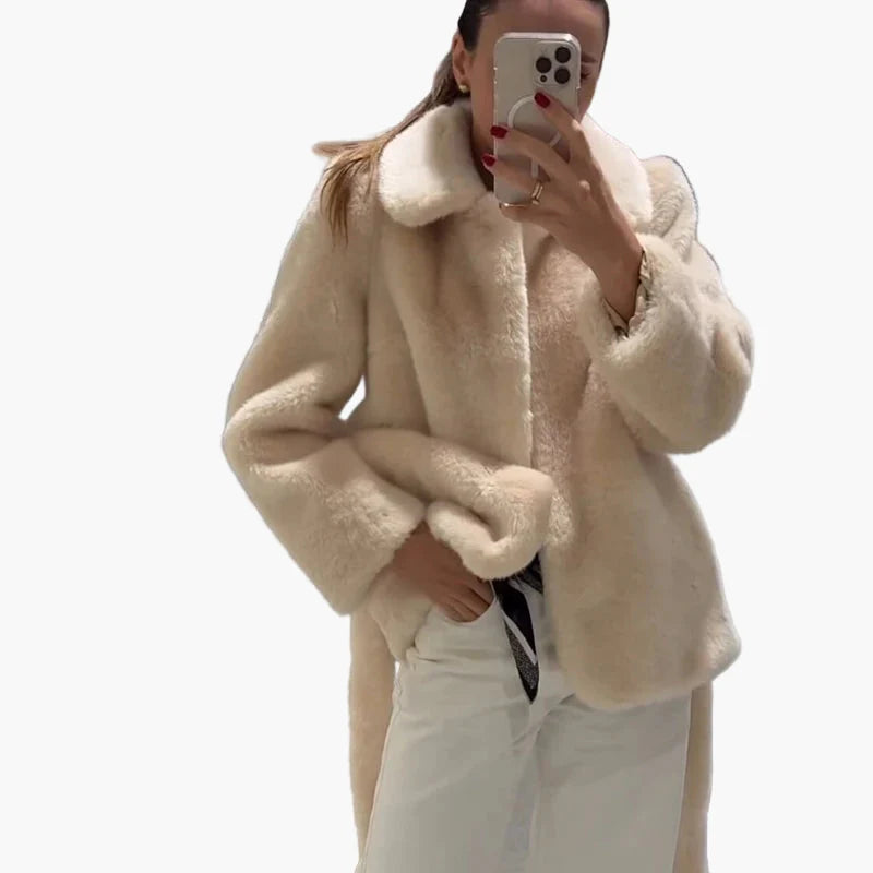 Damen Winterjacke im eleganten Kunstfell-Stil mit Gürtel – Modische Übergangsjacke für Alltag und Events