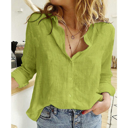 Phoebe – Lockere Damenbluse mit Knopfleiste und Reverskragen