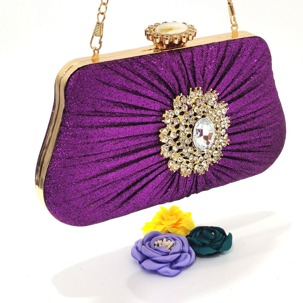 Imogen – Damenschuhe und Taschen mit afrikanischem Design