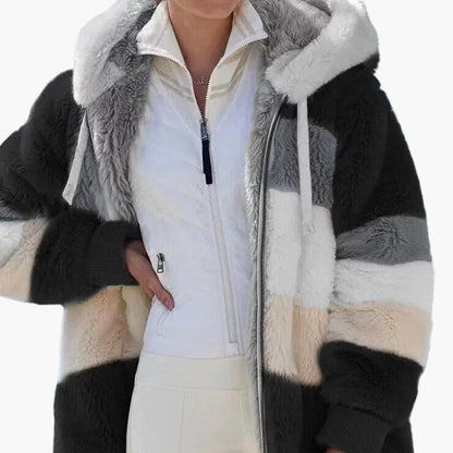 Damen Winterjacke mit Kapuze und Reißverschluss – Kuscheliger Freizeitmantel für kalte Tage