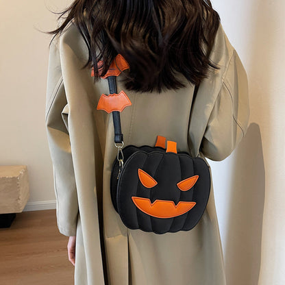 Rebecca – Lustige Kürbis-Schultertasche mit Fledermaus