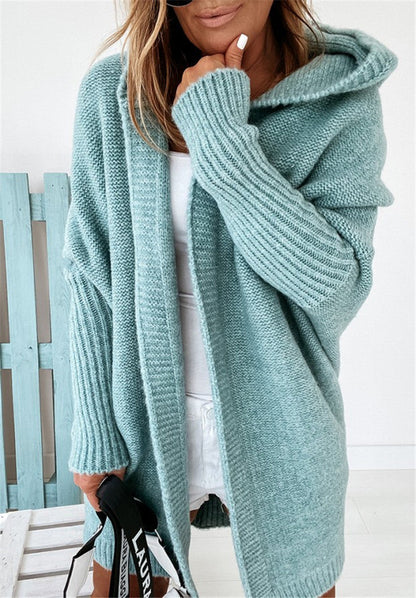 Sophia – Oversize Kapuzenstrickjacke mit Fledermausärmeln