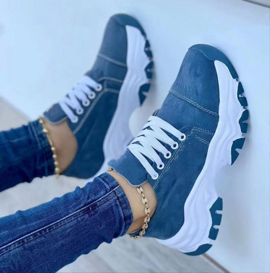 Judith – Runde Halbschuhe mit Keilabsatz für Damen