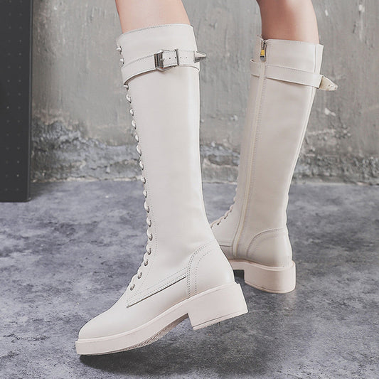 Lydia – Lange Damenstiefel mit flachem Absatz und großen Größen