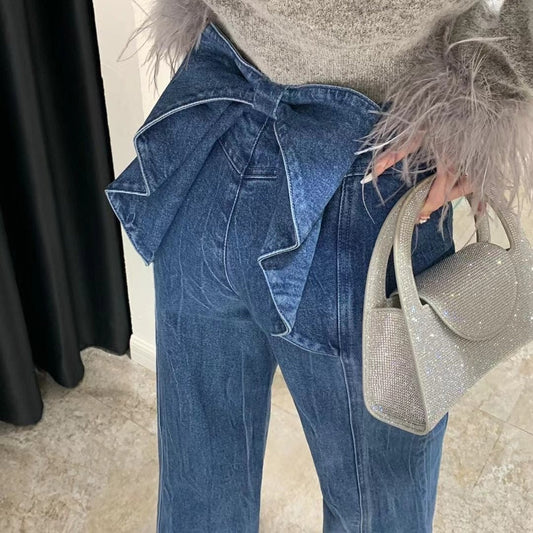 Melissa – Hohe Taille Jeans mit Schleife und Weitem Bein