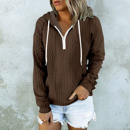 Clara – Modischer Damen-Hoodie mit Twist-Textur