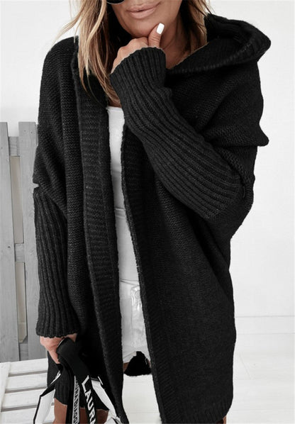 Sophia – Oversize Kapuzenstrickjacke mit Fledermausärmeln